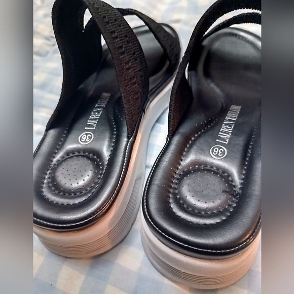 New women's sandal from Lauren Taylor size: 36 New - Picture 2 of 3